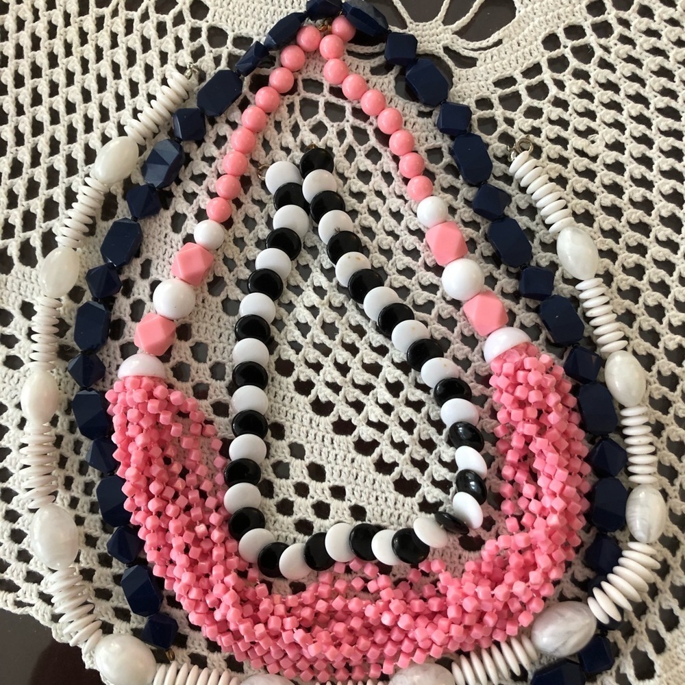 Costume Jewelry Necklace Lot